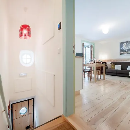 Apartamento In Historical Lisboa